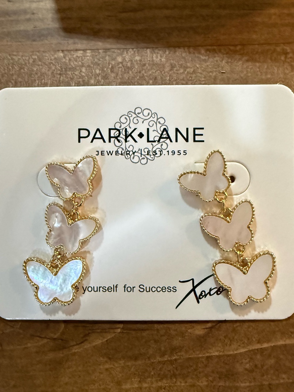 Sparkle Box Butterfly Earrings NIB Park Lane